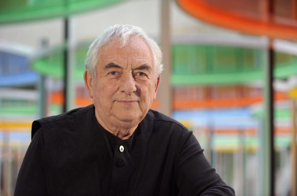 El artista visual Daniel Buren, nacido en 1938