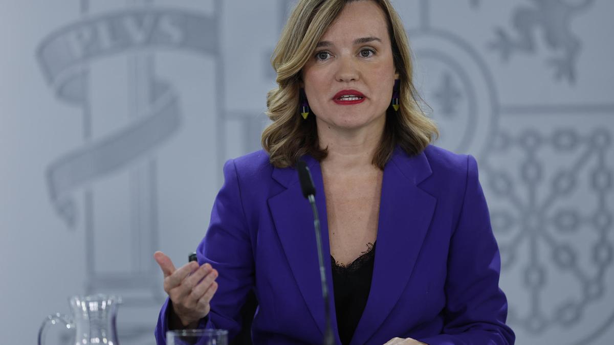 La ministra de Educación y portavoz del Gobierno, Pilar Alegría, comparece en la rueda de prensa posterior a la reunión del Consejo de Ministros, este martes en Madrid.