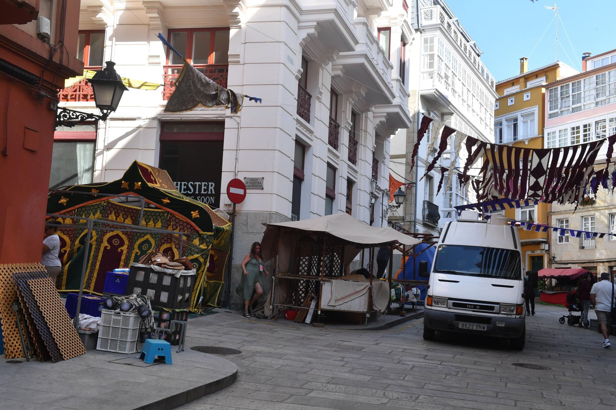 Montaje de la Feira das Marabillas en la Ciudad Vieja