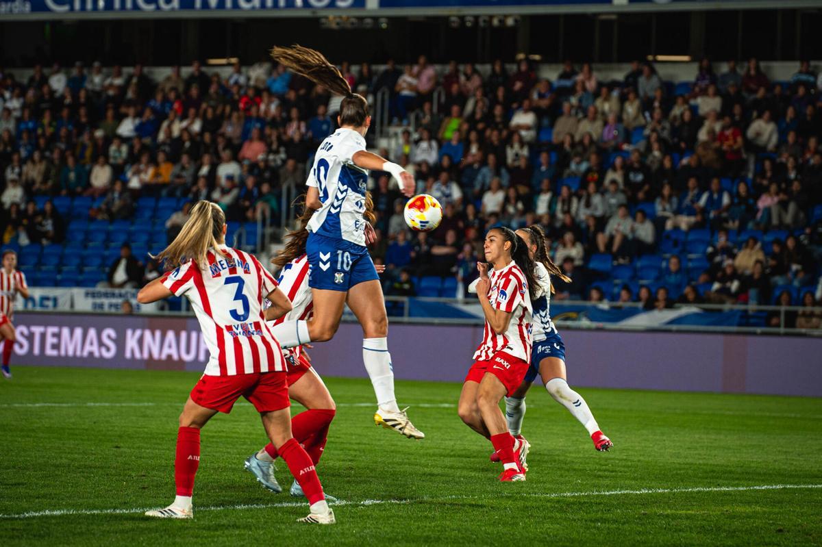 Partido de Copa de la Reina Costa Adeje-Atlético