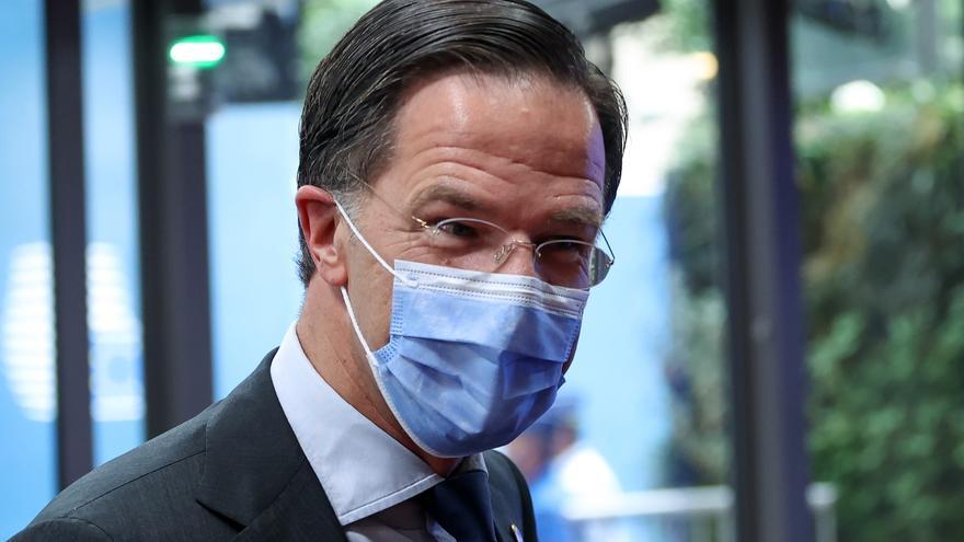 Rutte se disculpa por el “error de cálculo” de levantar las restricciones del covid