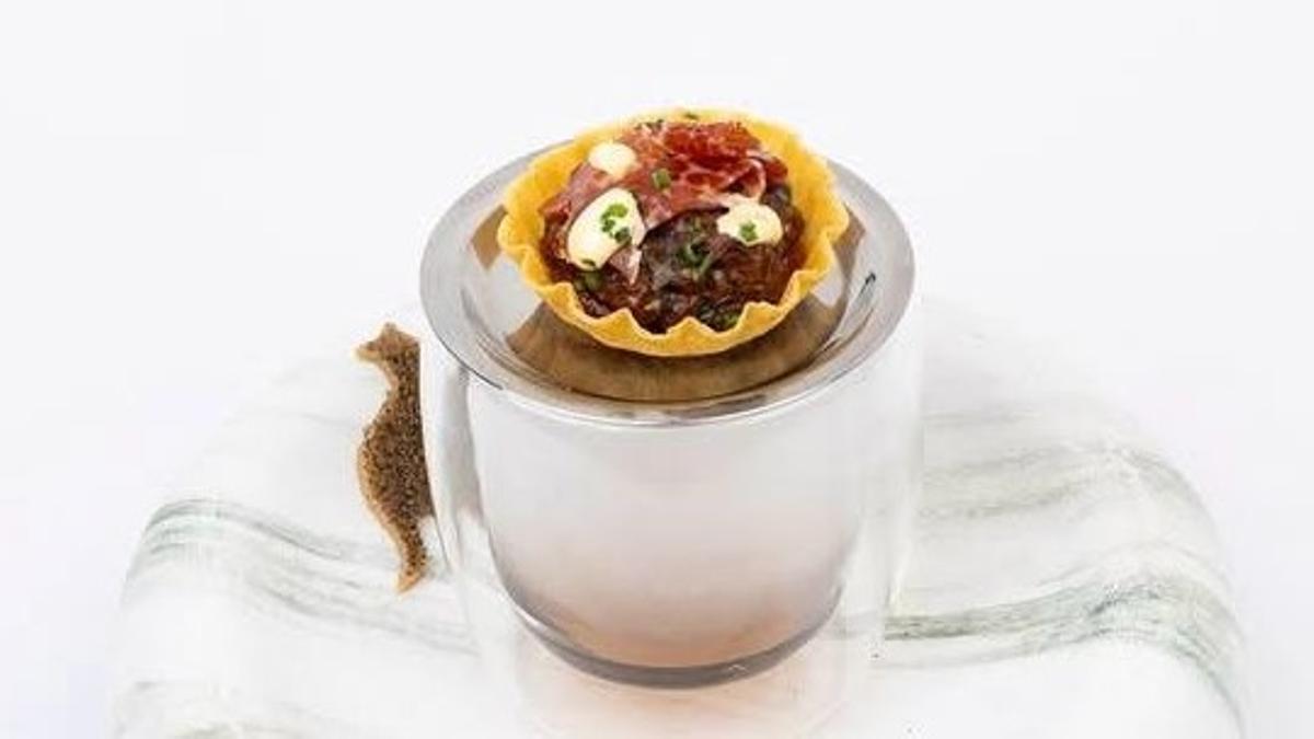 Australia ha ganado el Campeonato Mundial de Pinchos y Tapas 2025 con 'Humo bajo la tapa', de Andrea Vignali, del restaurante Al Dente Enoteca