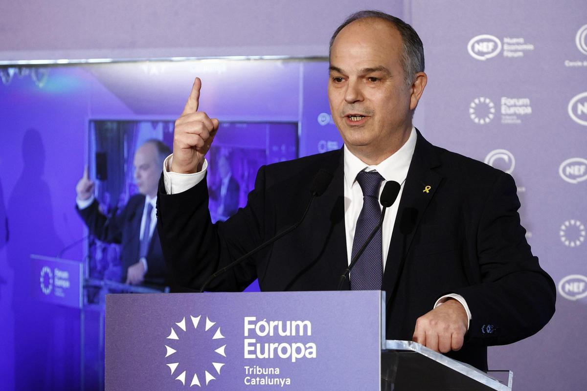 Jordi Turull interviene en un desayuno informativo organizado por Nueva Economía Fórum