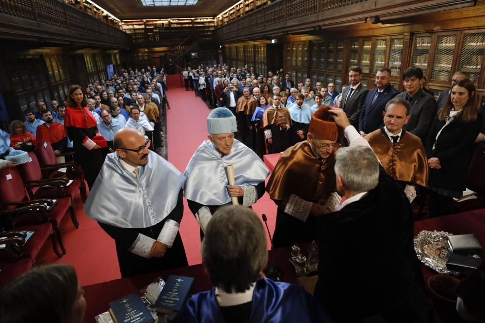 Investidura de los nuevos Honoris Causa de la Universidad de Oviedo