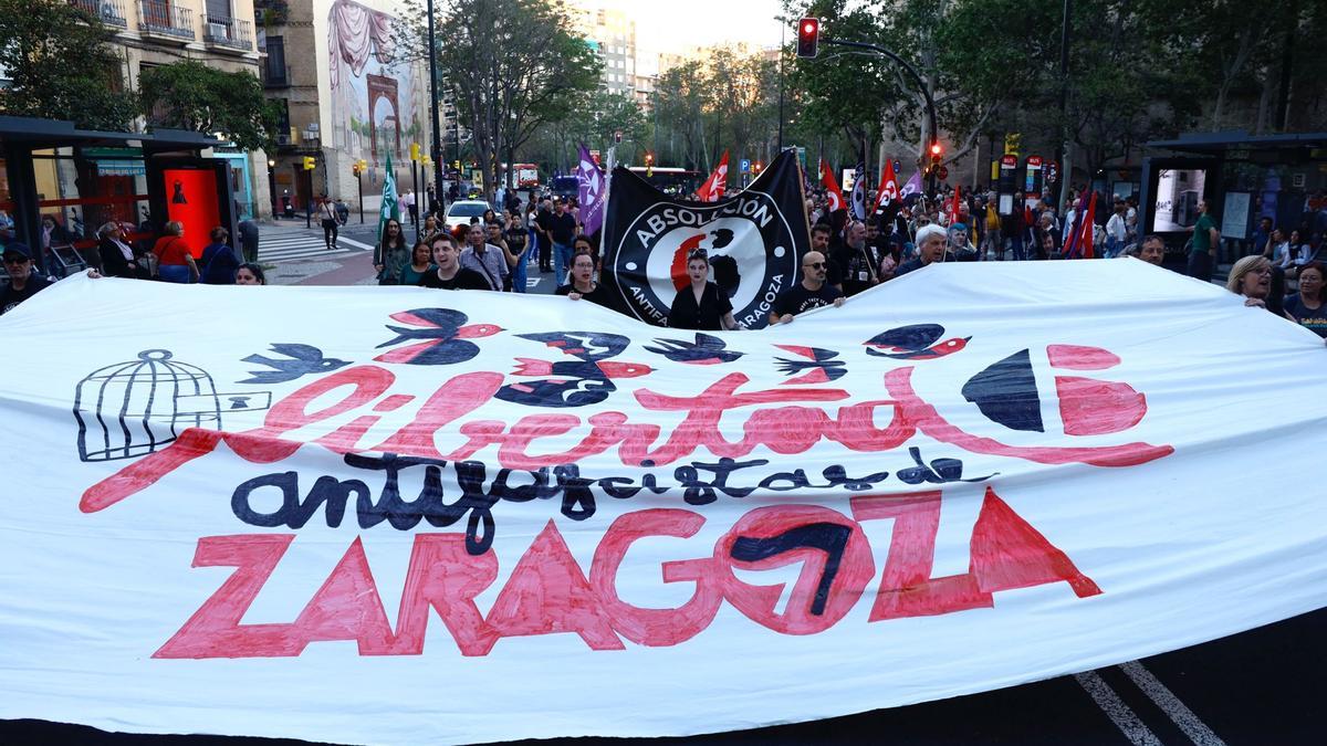 Marcha multitudinaria en apoyo a 'Los 6 de Zaragoza' la pasada semana