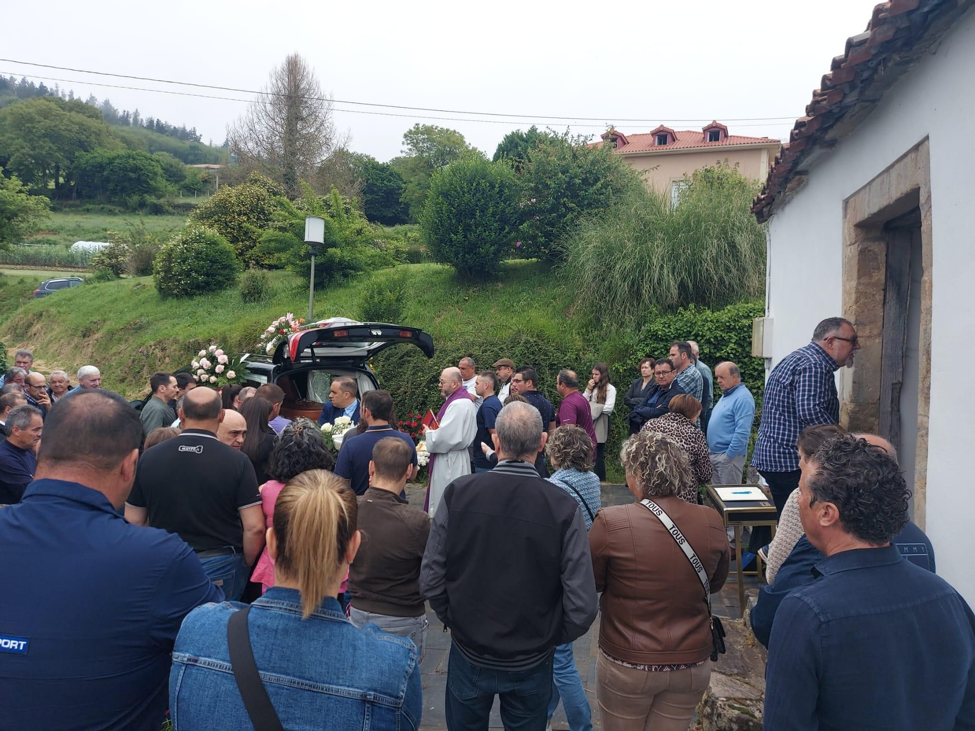 En imágenes: Funeral por Félix Manuel Arias en Sobrado (Tineo)