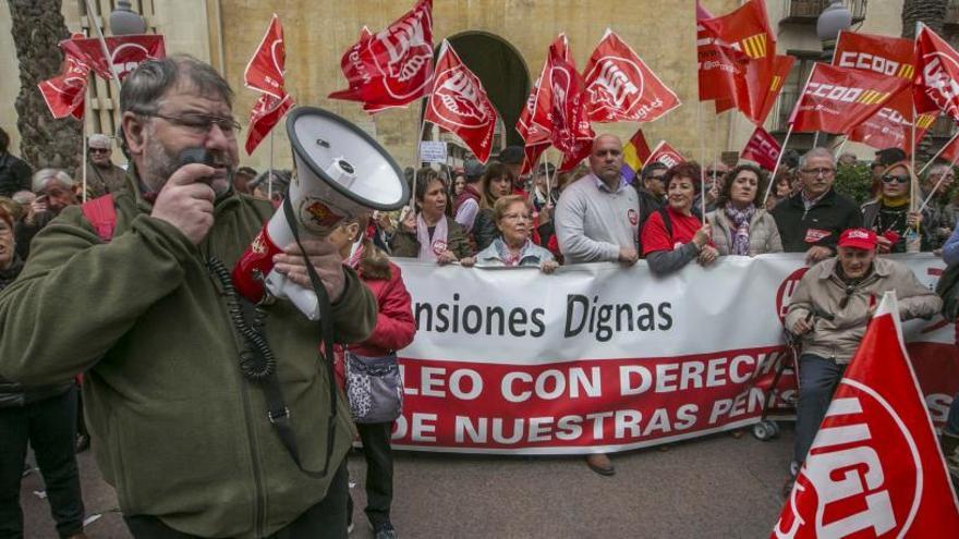 Los sindicatos convocan una nueva manifestación en favor de las pensiones