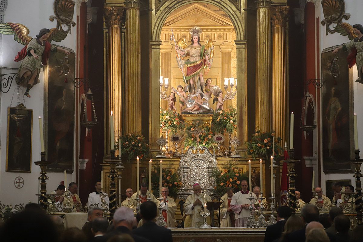 La misa al arcángel San Rafael, en imágenes