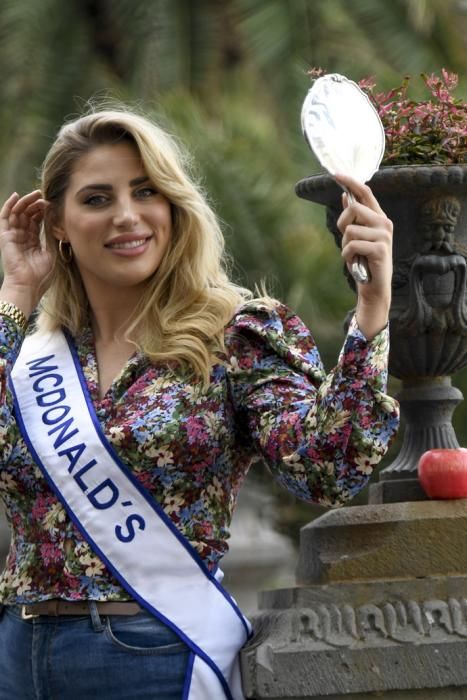 14-02-20 LAS PALMAS DE GRAN CANARIA. PLAZA DE SANTA ANA. LAS PALMAS DE GRAN CANARIA. CARNAVAL 2020. Candidata a Reina del Carnaval. Entrevista a Susana Bianca.    Fotos: Juan Castro.  | 14/02/2020 | Fotógrafo: Juan Carlos Castro