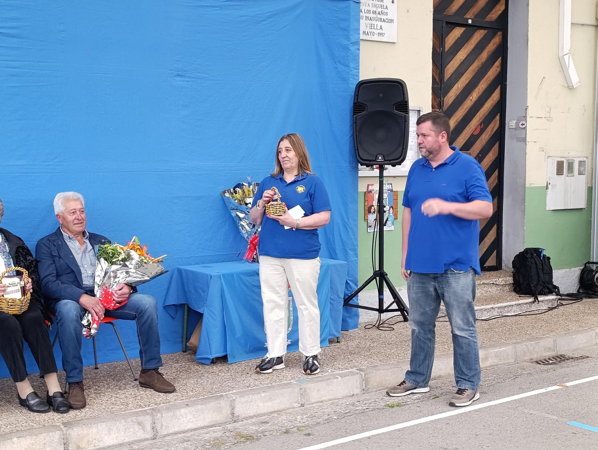 Viella homenajea sus mayores