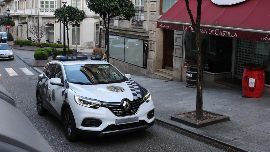 Un vecino de Valladares protagoniza una persecución policial en coche y a pie atravesando fincas y saltando muros