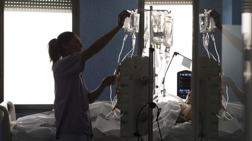 El Hospital de Sant Joan coordina el primer ensayo en la Comunidad para tratar a pacientes covid con plasma de enfermos curados