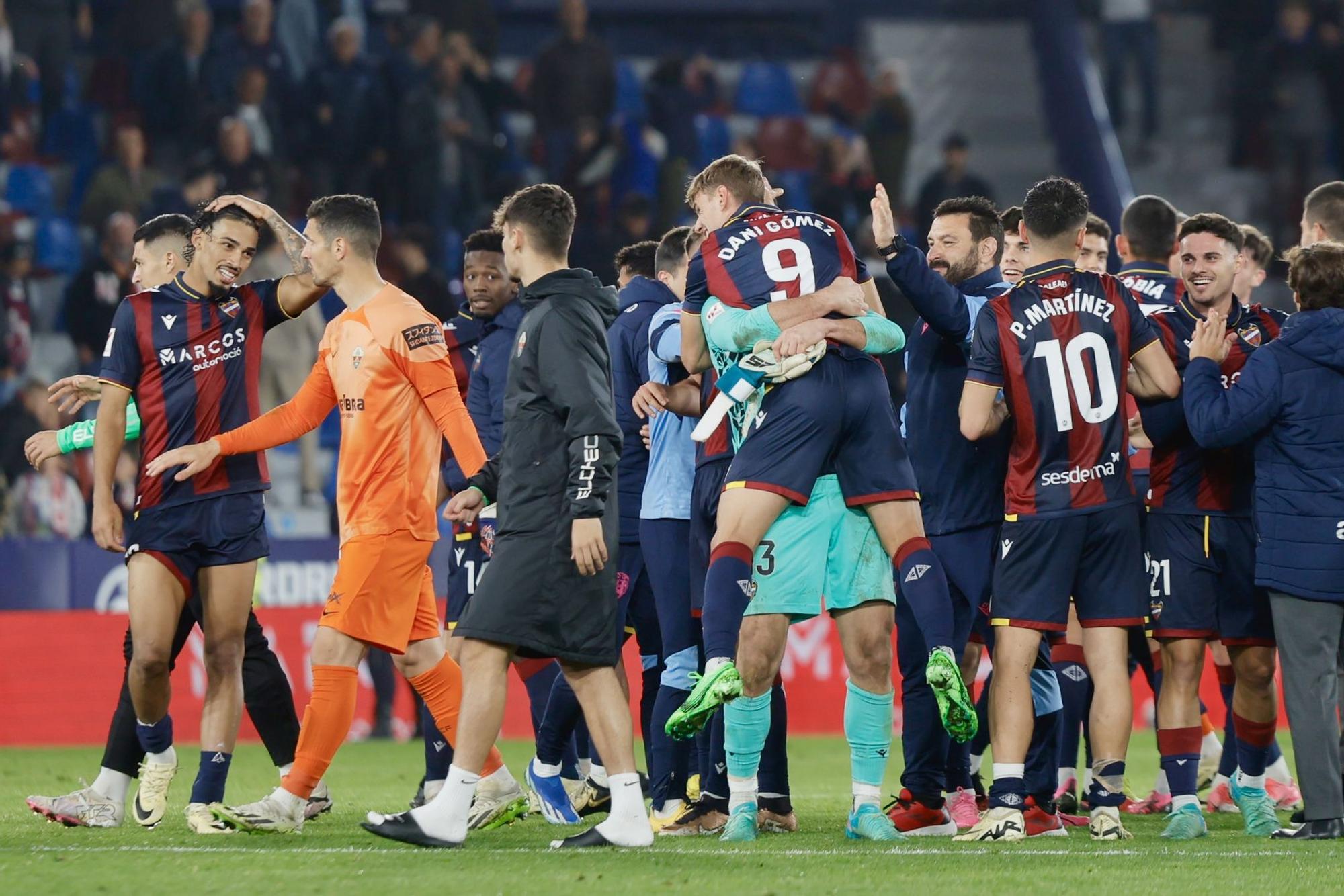 Levante UD - Elche CF en imágenes