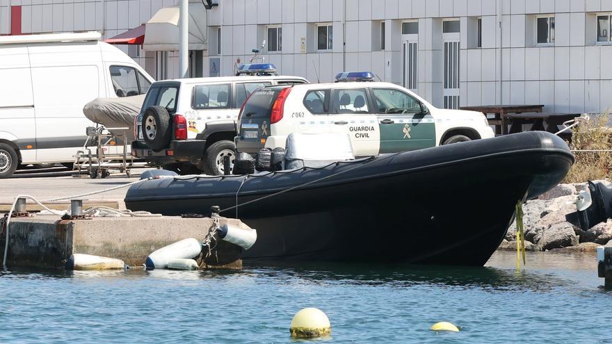 Persecución a unos narcos: Sigue la ‘lluvia’ de fardos de droga en las playas de Castellón