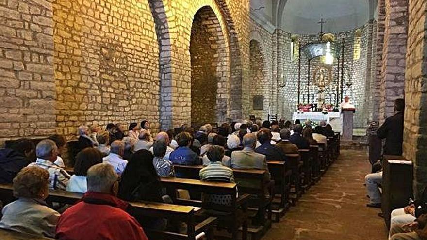 La missa solemne a Santa Maria de Talló que va obrir la festa major