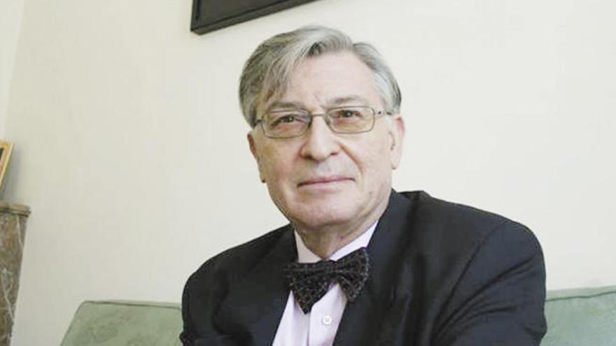 El historiador Ángel Viñas.