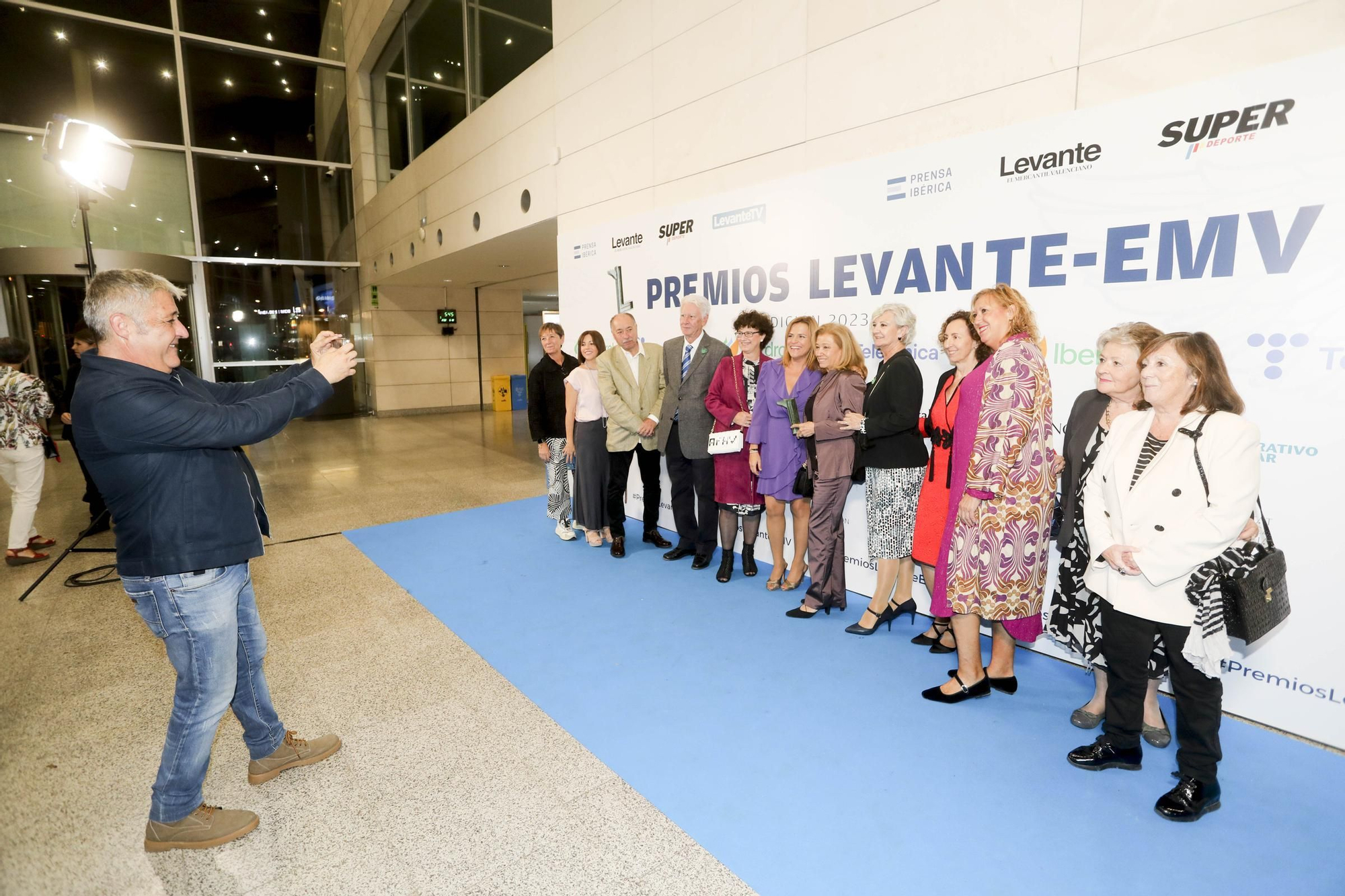 Búscate en la Gala de los Premios Levante 2023