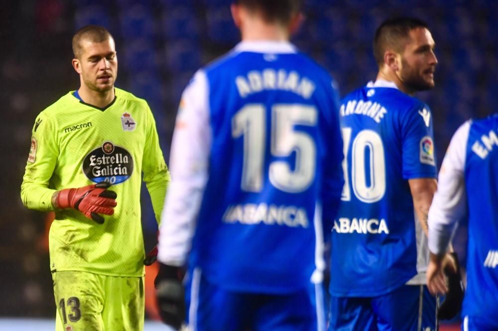 El Dépor cae en Riazor ante el Valencia