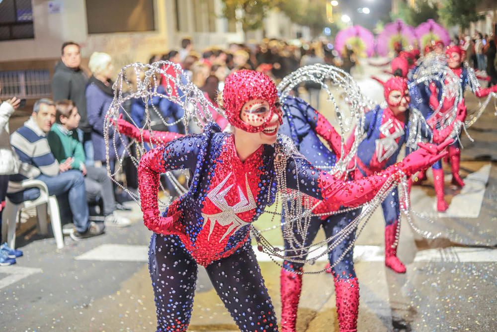 El Carnaval toma las calles de Torrevieja.