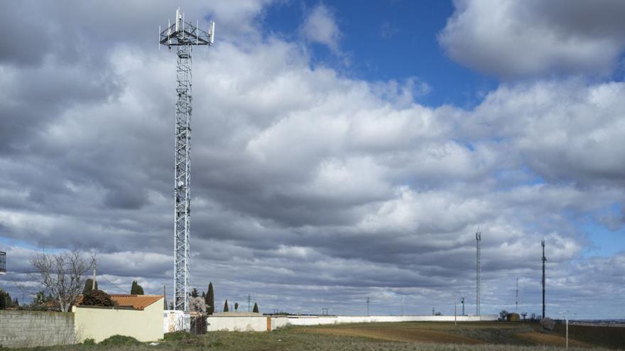 Benavente inicia la derogación de la ordenanza municipal de telecomunicaciones del PP