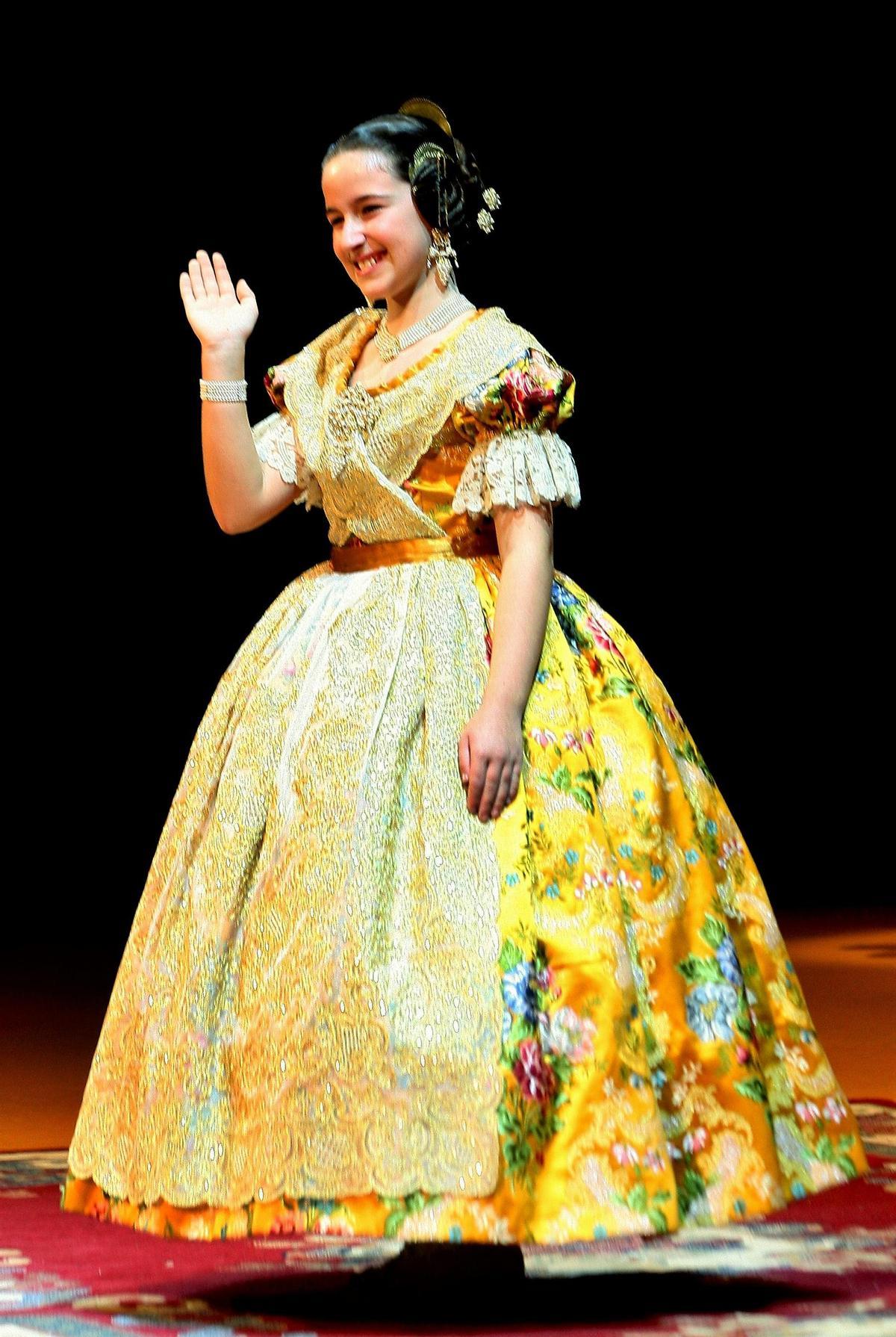 2008. Victoria Blazquez. Ocre dorado