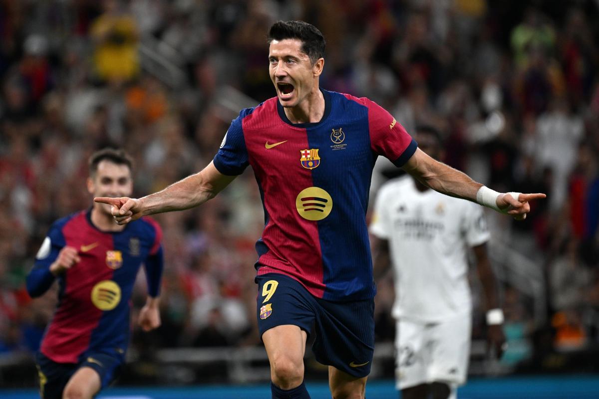 El Barça golea 2-5 al Madrid en la final de la Supercopa | FOTOS