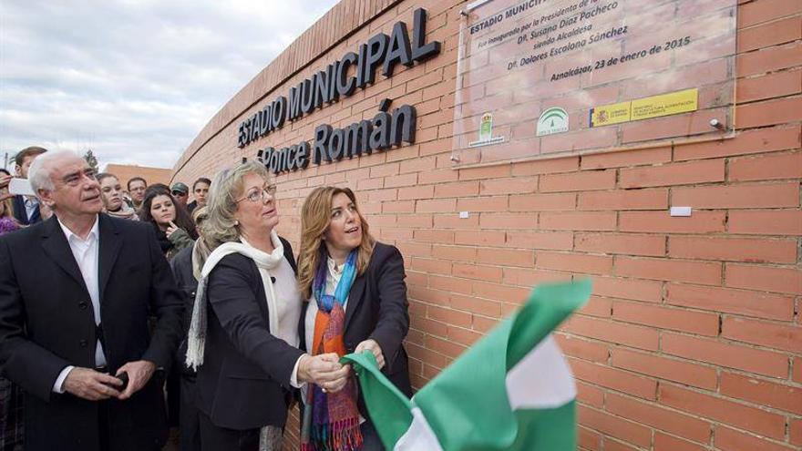 Susana Díaz comunica a Maíllo que es &quot;el momento de los andaluces&quot;