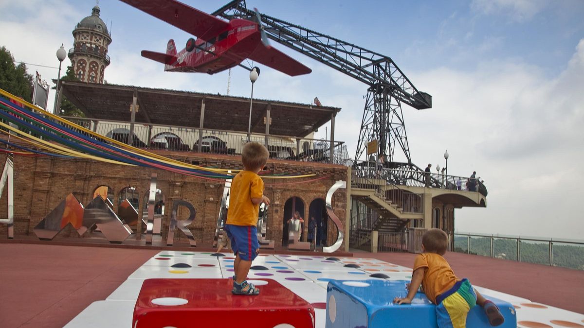 El Tibidabo abrirá gratis el funicular y el área panorámica durante las fiestas de la Mercè