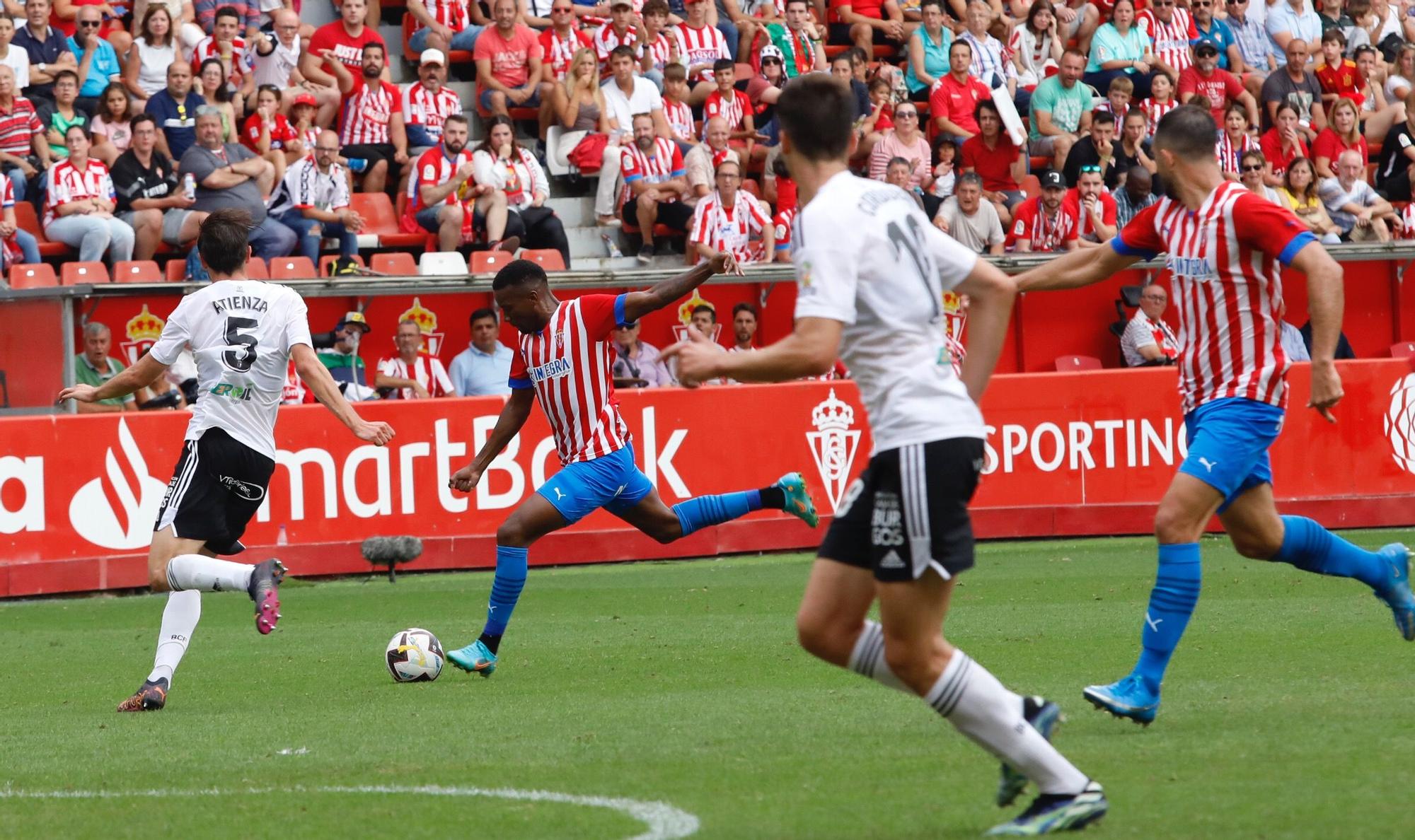 En imágenes: así fue el empate entre Burgos y Sporting en El Molinón