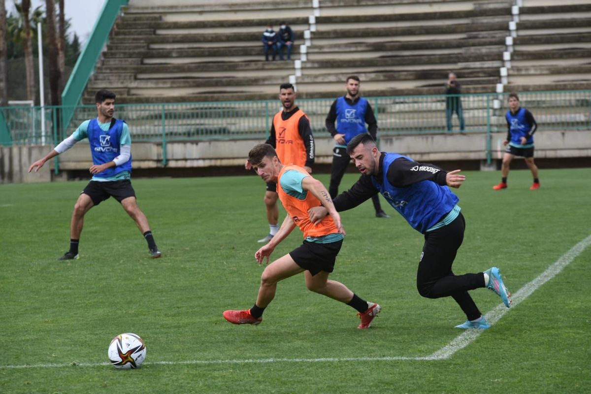 Ekaitz, en la sesión de entrenamiento de hoy, con Carlos Puga.