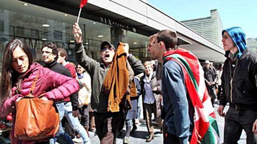 Vox Intents de boicot a Bilbao i Sant Sebastià