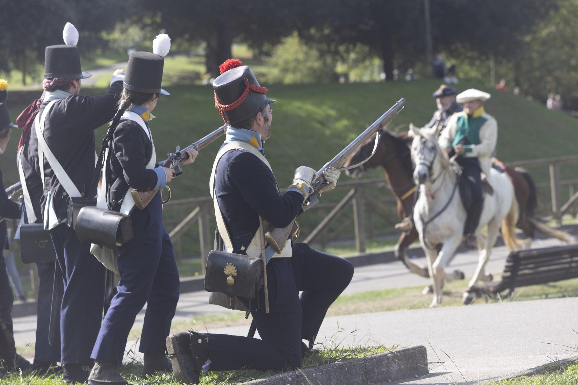 EN IMÁGENES: Así fue la recreación de la batalla del Desarme, en Oviedo