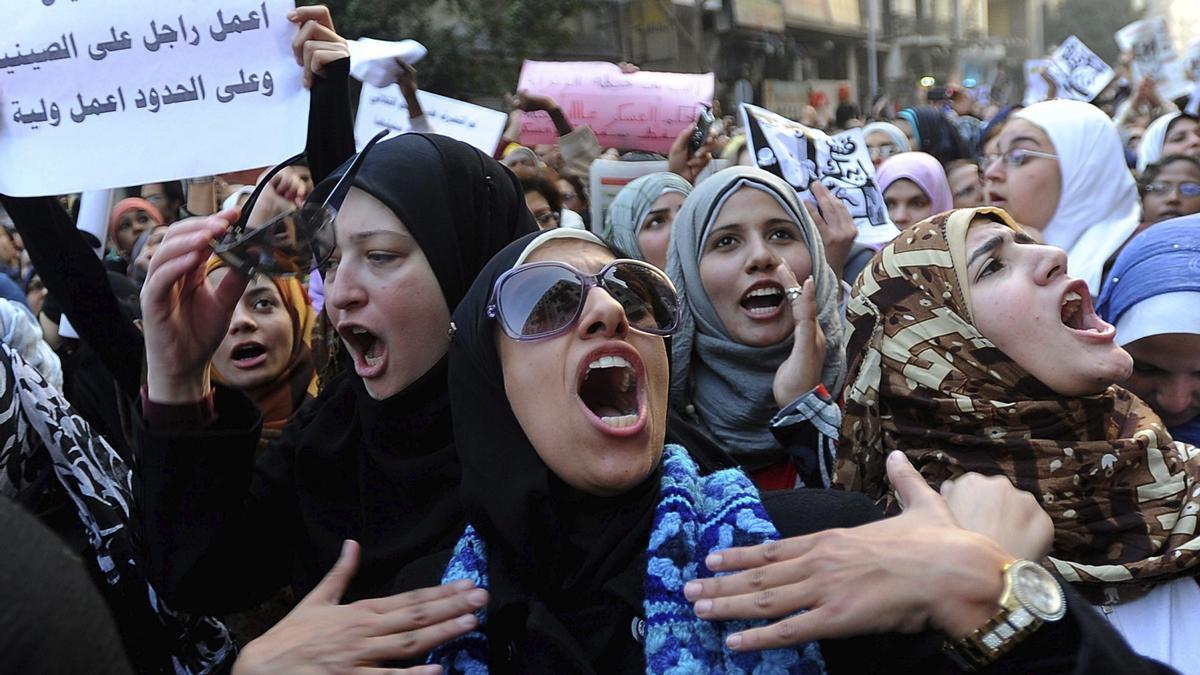 Mujeres egipcias en una manifestación feminista en El Cairo.