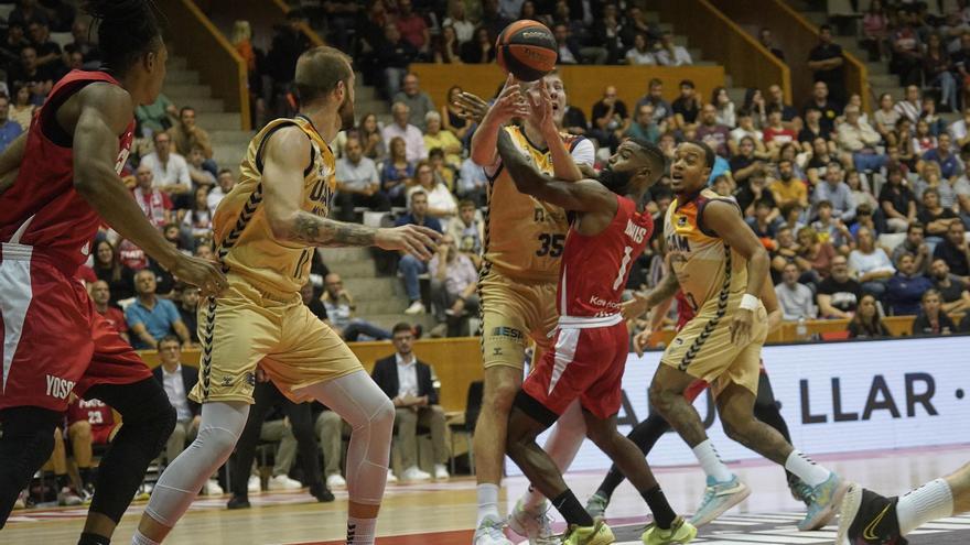 Brown desperta el Bàsquet Girona d&#039;una becaina de fires (82-76)