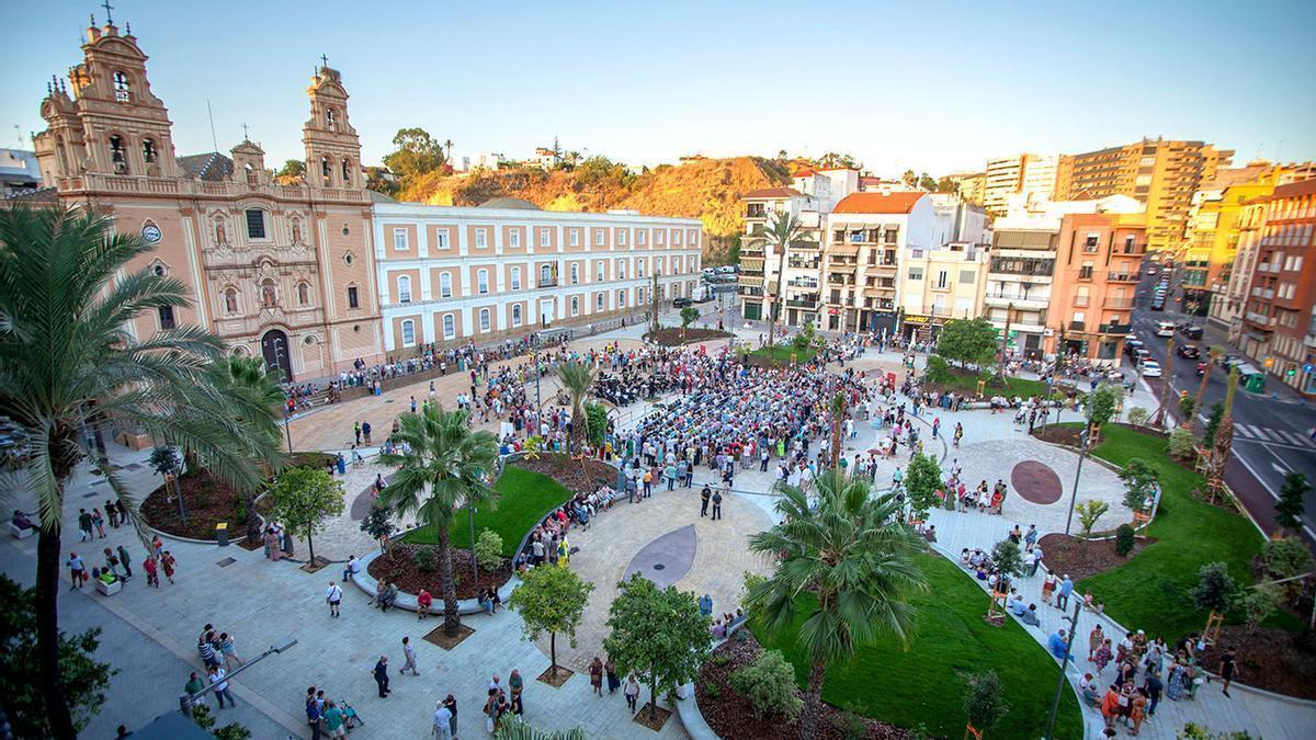 Inauguración de la nueva Plaza de la Merced, en Huelva.