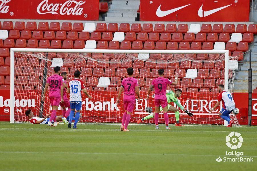 Partido del Sporting y el Málaga CF de la Liga SmartBank.