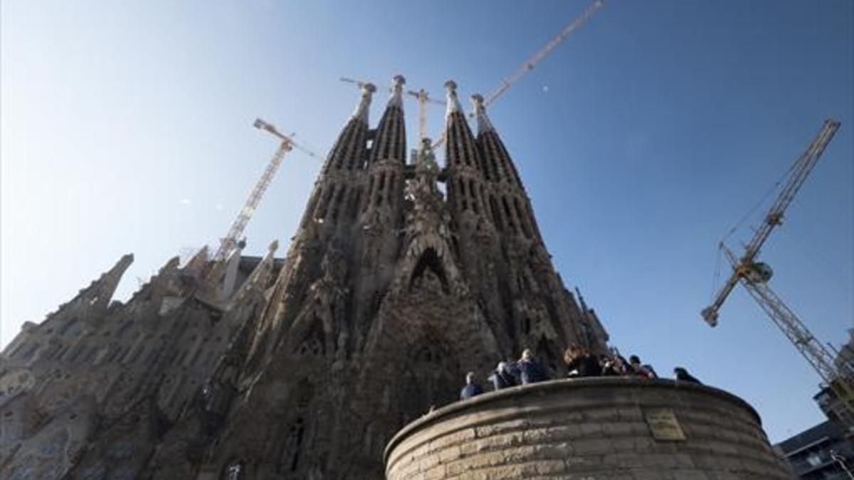 Un grupo de turistas, el pasado enero, en la Sagrada Família.