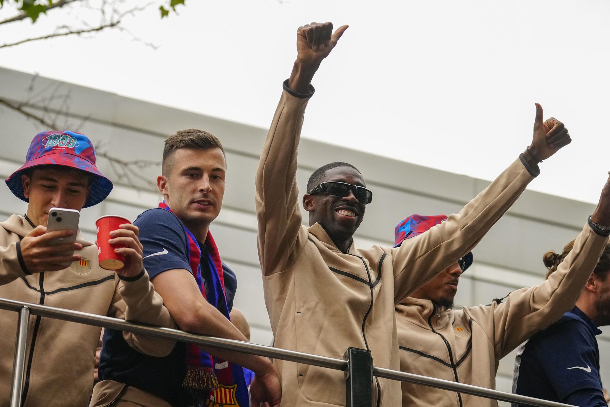 Les millors imatges de la rua de campions i campiones del Barça