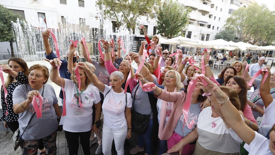 Córdoba protesta contra el cáncer de mama en su Día Mundial