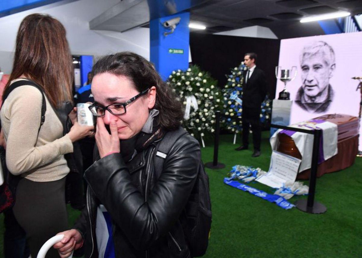 Una aficionada, emocionada. |  // VÍCTOR ECHAVE