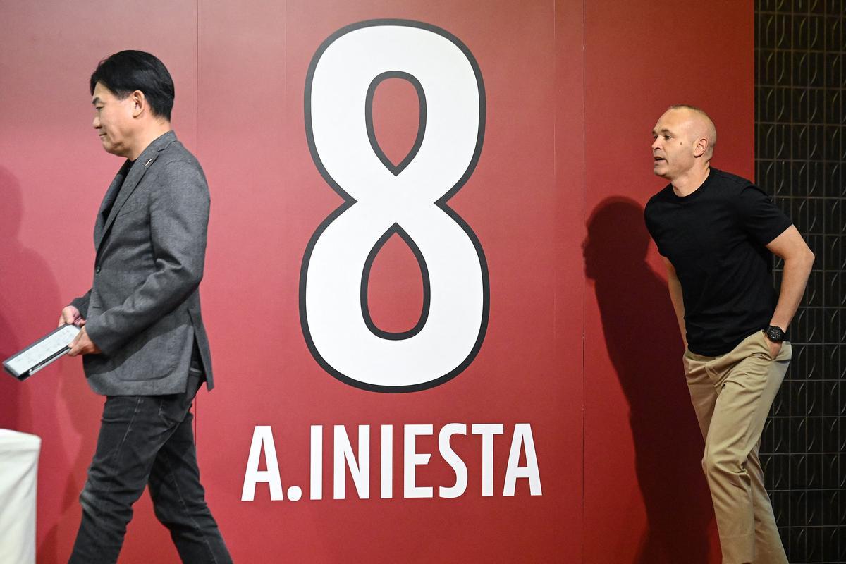 Iniesta deja el Vissel Kobe