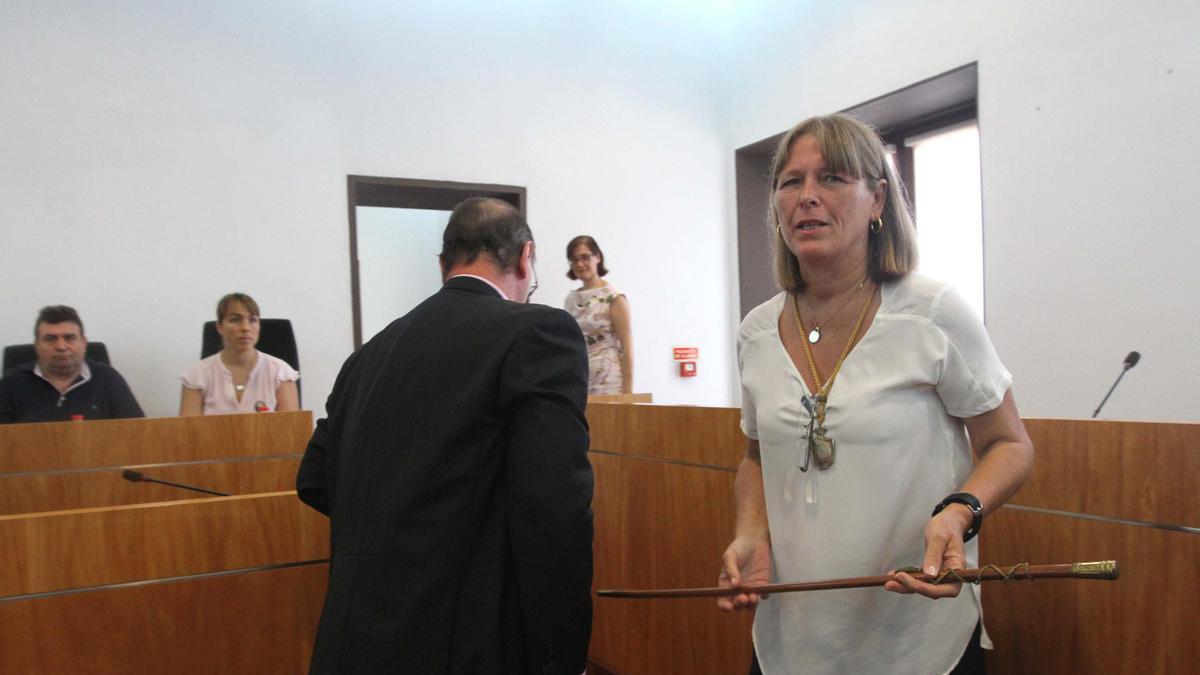 Virginia Marí, en 2014 al tomar posesión como alcaldesa de Ibiza.