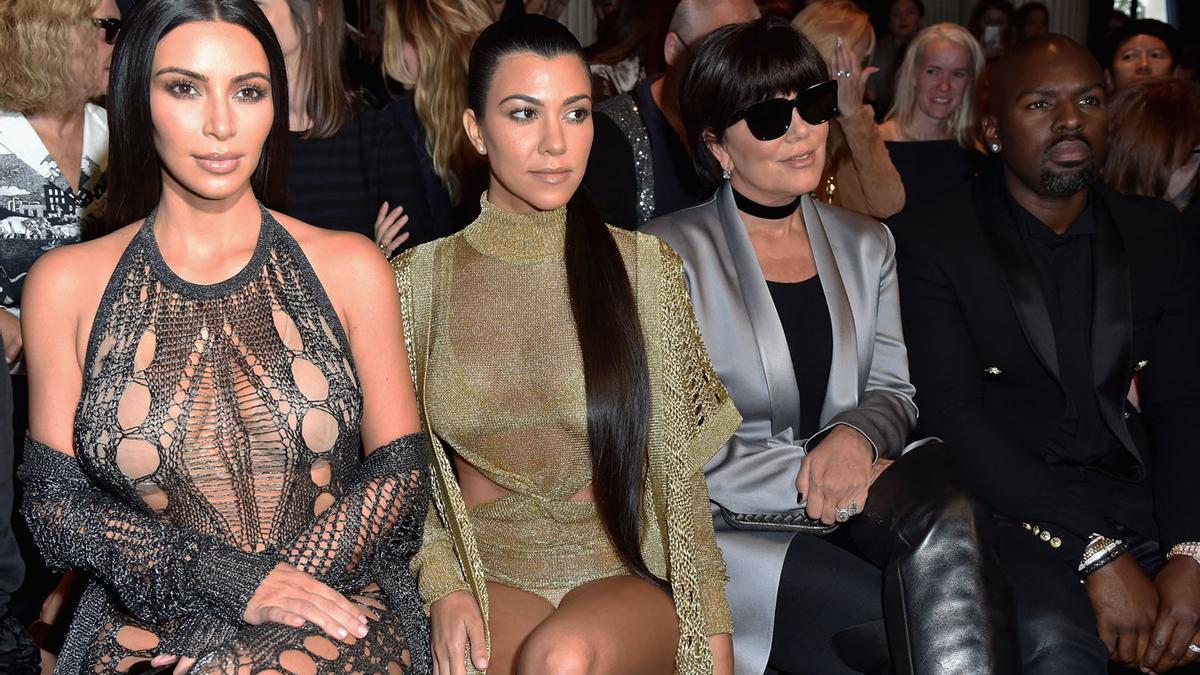 Front row Paris Fashion Week: Kim Kardashian, Kourtney Kardashian, Kris Jenner y Corey Gamble