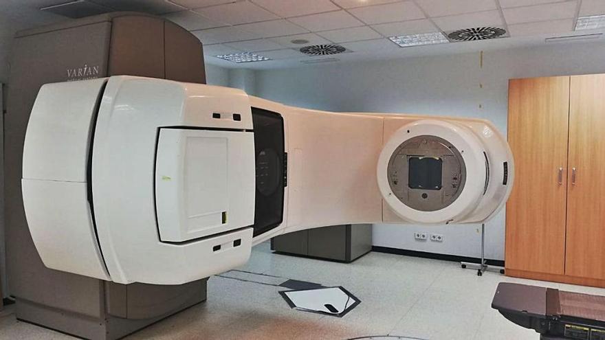 El acelerador lineal del servicio de Radioterapia que ha sido desinstalado en el Hospital General.