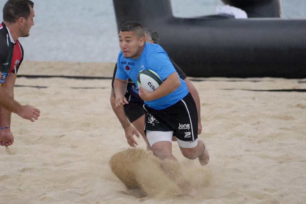 Viel Körperkontakt beim Palma Beach Rugby