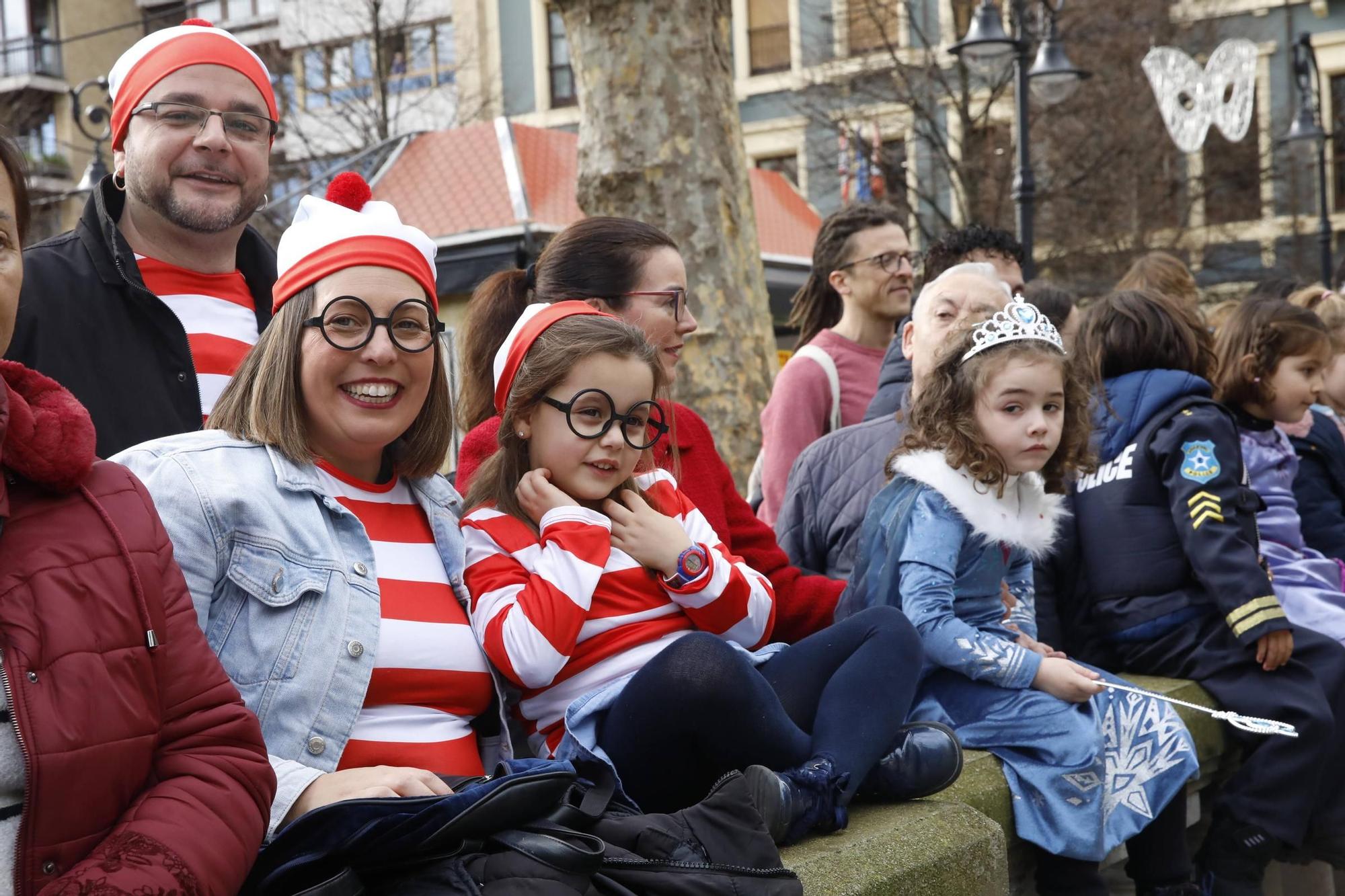 Así han disfrutado pequeños y mayores en el desfile infantil del Antroxu de Gijón (en imágenes)