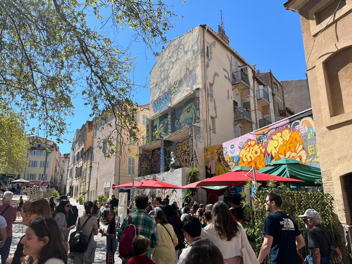 Vista de turistas en Marsella, con menos impacto que en Barcelona
