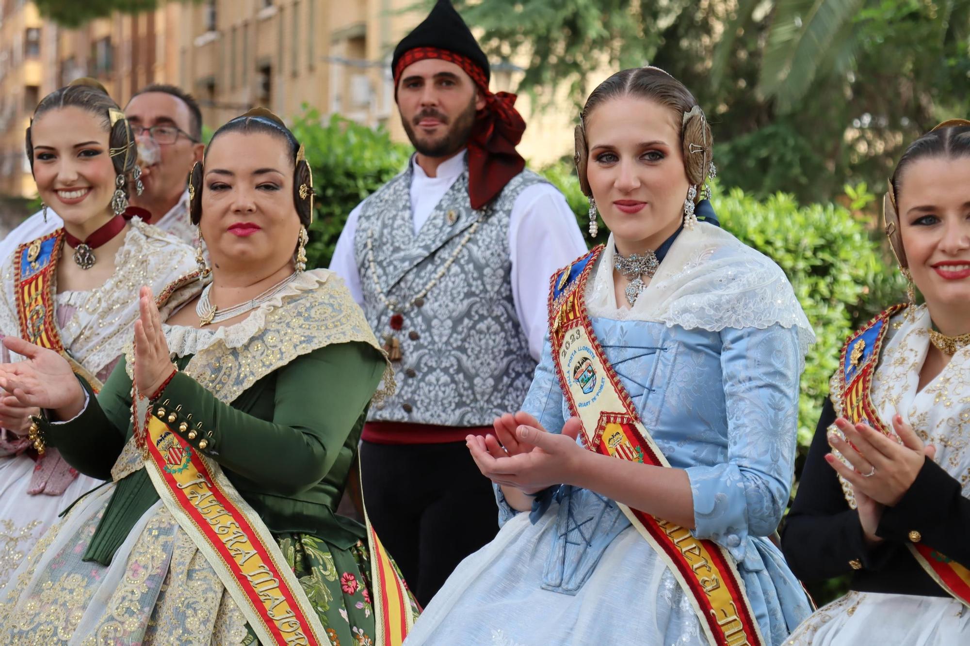 María Estela, la corte, Quart y Xirivella honran a la senyera más viajera de las Fallas