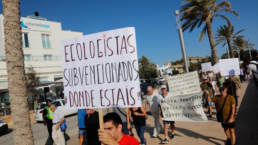 Demo gegen Abwasser in der Bucht von Palma de Mallorca: &quot;Es reicht!&quot;