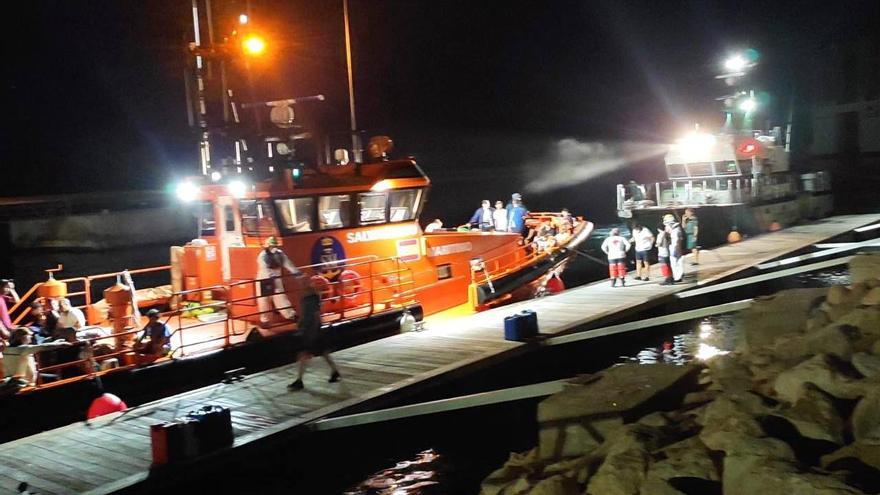 Interceptadas dos pateras frente a la costa de Alicante con nueve menores a bordo